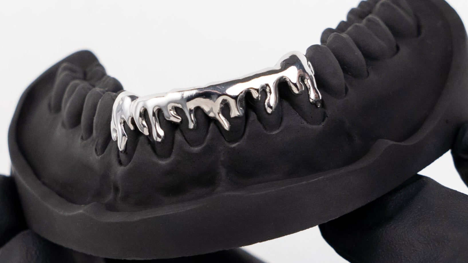 Drop Grillz – Drip auf deinen Zähnen