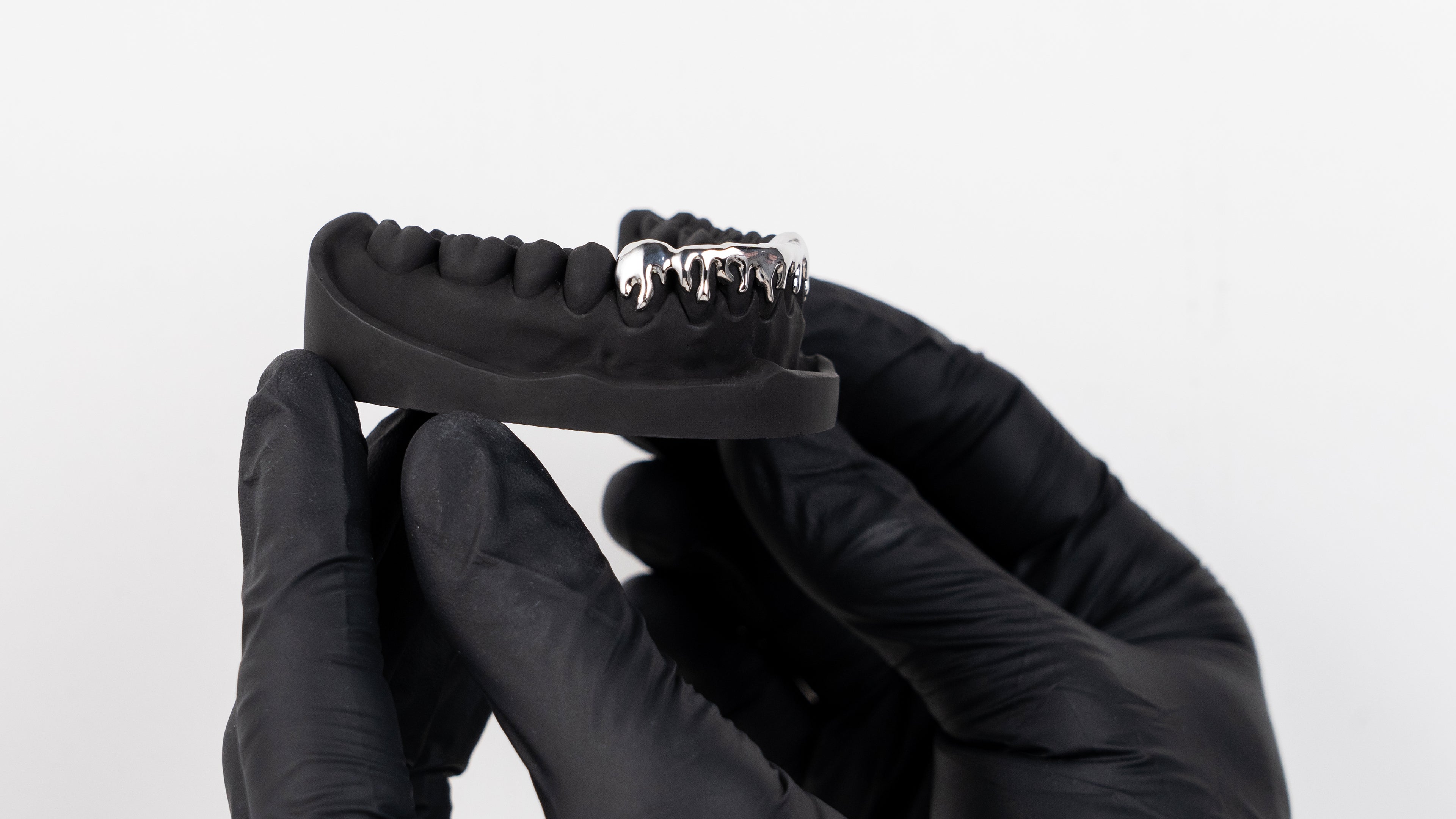 Drop Grillz – Drip auf deinen Zähnen